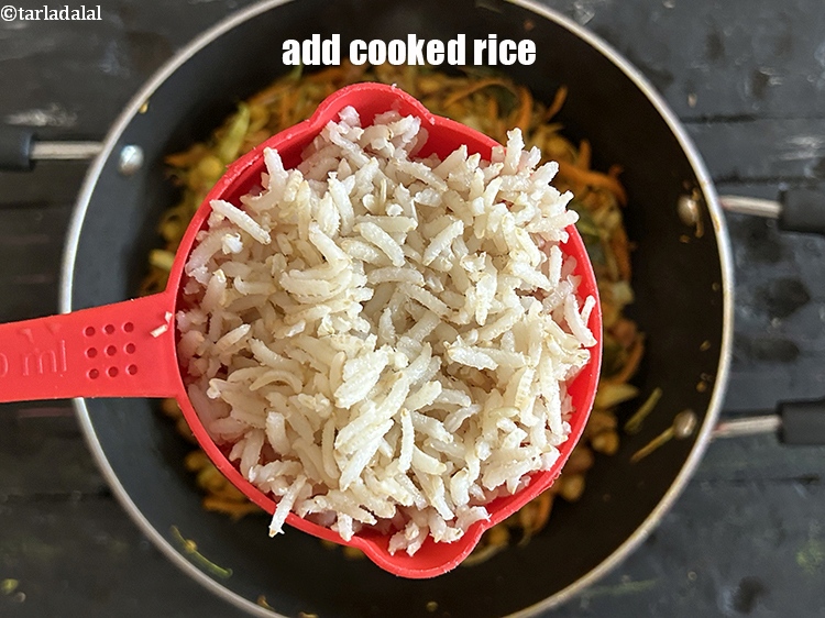 Step 28 – Add 1 1/2 &nbsp;<meta charset="UTF-8" />cups&nbsp;<a href="glossary-soaked-and-cooked-brown-rice-1908i">cooked brown rice</a>. See&nbsp;how to cook brown rice.
