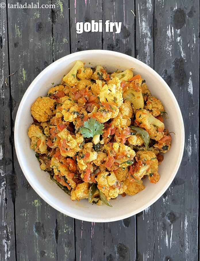Step 27 – Serve <strong>cauliflower stir fry&nbsp;| gobi fry | gobi tomato stir fry |&nbsp;</strong>&nbsp;immediately.