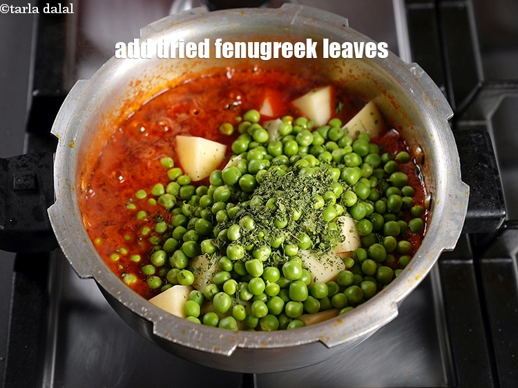 Step 28 – Add 1 tbsp <a href="https://www.tarladalal.com/glossary-dried-fenugreek-leaves-kasuri-methi-374i">dried fenugreek leaves (kasuri methi)</a>.