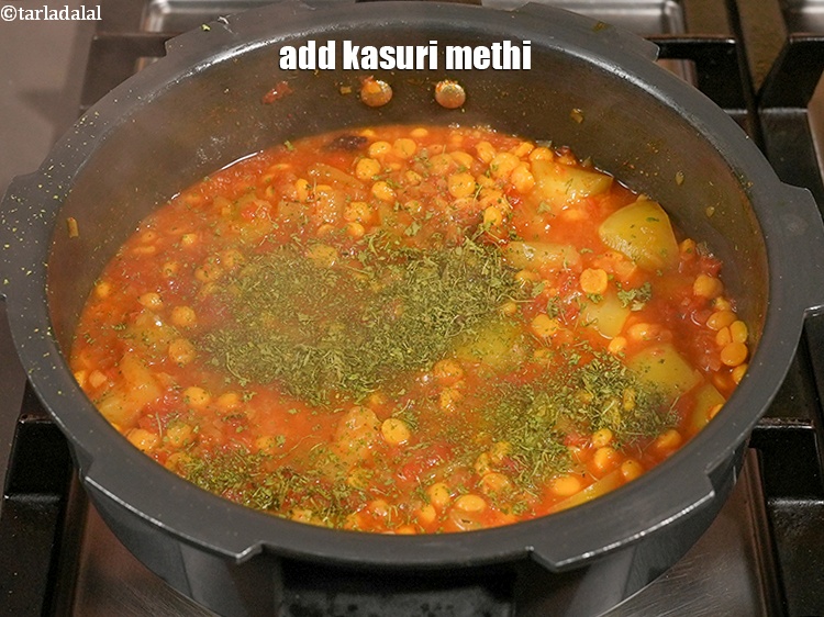 Step 29 – Add 1 tsp kasuri methi.&nbsp;