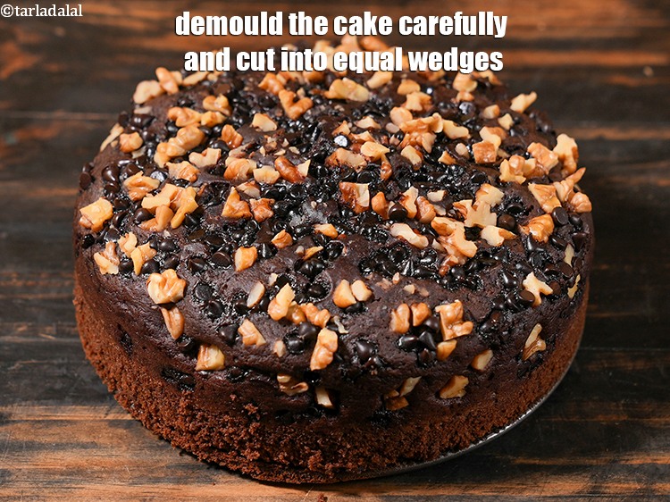 Step 28 – Demould the cake carefully and cut into equal wedges.