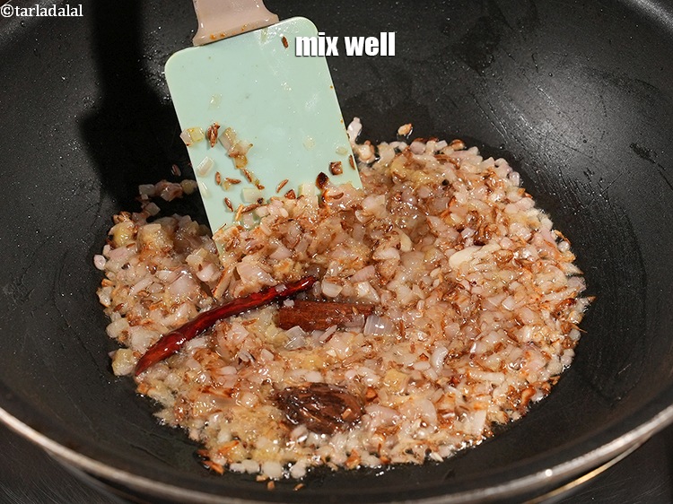 स्टेप 28 – अच्छी तरह से मलाएं।