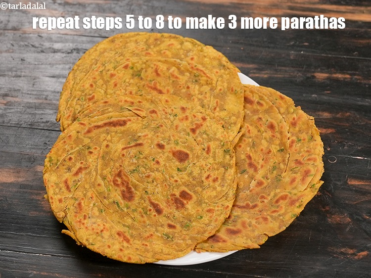 Step 28 – Repeat steps 5 to 8 to make 3 more parathas.