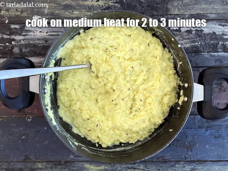 Step 31 – Cook on a medium flame for 2 to 3 minutes, while stirring occasionally.