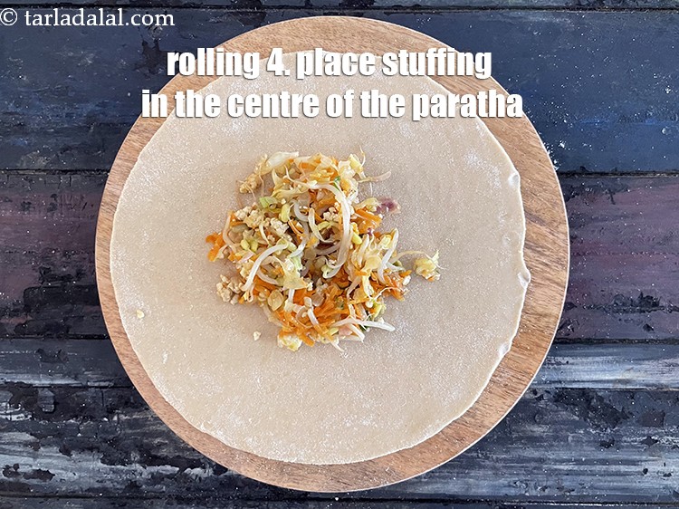 Step 30 – <meta charset="UTF-8" />Place a portion of the stuffing in the centre.