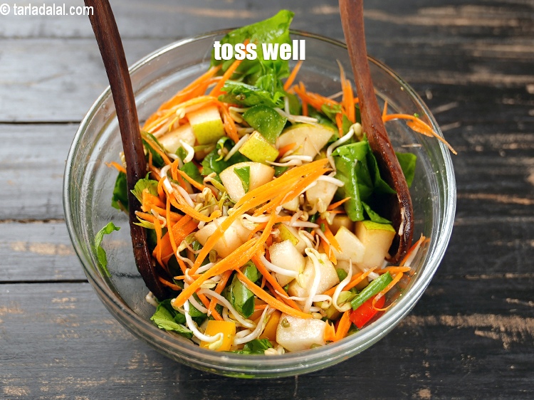 स्टेप 28 – <strong>नाशपाती पालक और स्प्राउट्स सलाद रेसिपी&nbsp;|&nbsp;पालक नाशपाती गाजर का सलाद&nbsp;|&nbsp;स्वस्थ …