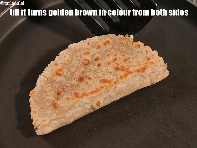 स्टेप 32 – जब तक यह दोनों तरफ से सुनहरे भूरे रंग का …