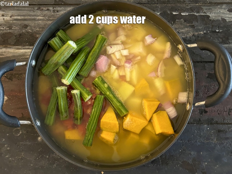 Step 30 – <p>Add 2&nbsp;cups of water.</p>
