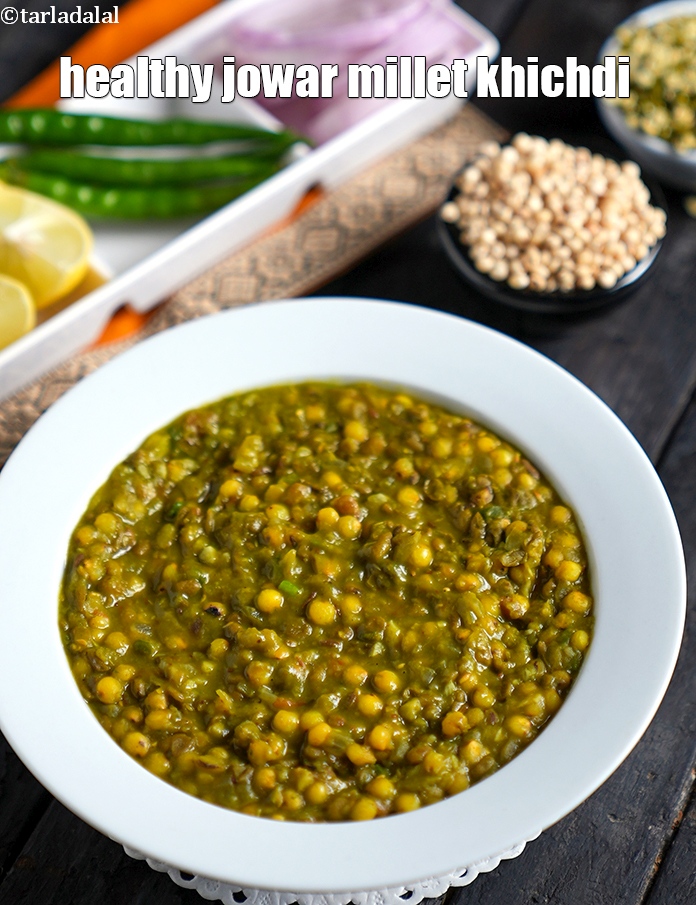 Step 29 – Serve<strong> jowar palak khichdi</strong> hot garnished with coriander.
