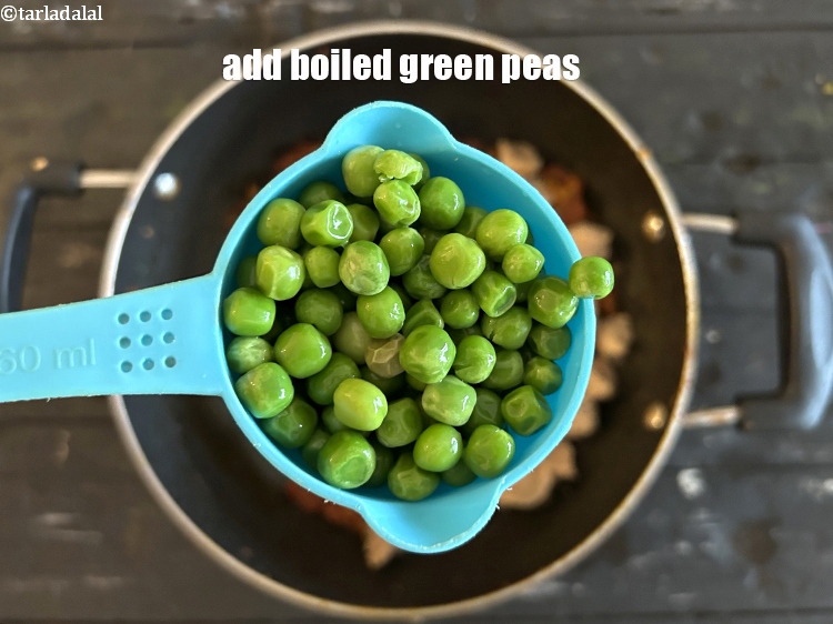 Step 35 – Add&nbsp;<meta charset="UTF-8" />1/2 cup&nbsp;<a href="glossary-boiled-green-peas-1078i">boiled green peas</a>.