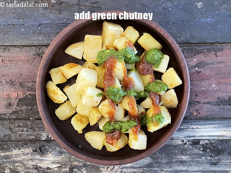 Step 29 – Add&nbsp;<meta charset="UTF-8" />1 tbsp green chutney.