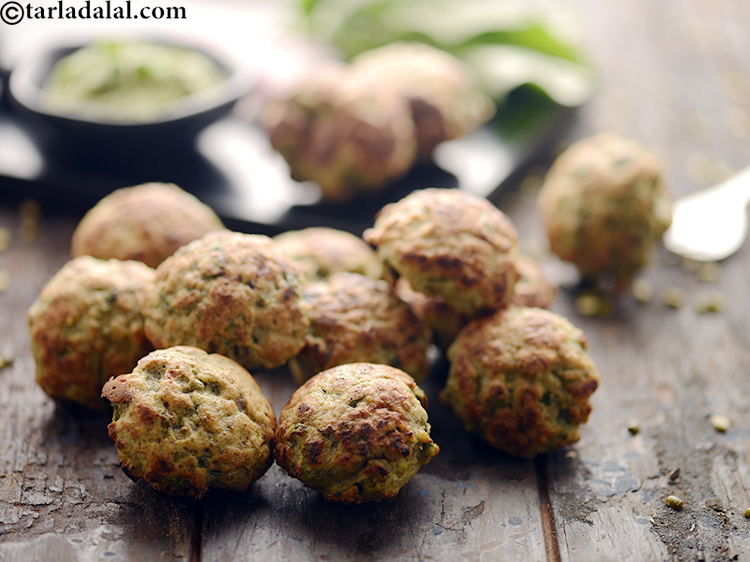 Step 39 – Serve <strong>chawli moong dal appe recipe&nbsp;|&nbsp;chaulai appe&nbsp;|&nbsp;healthy appe&nbsp;|&nbsp;amaranth leaves appe&nbsp;</strong>immediately.&nbsp;