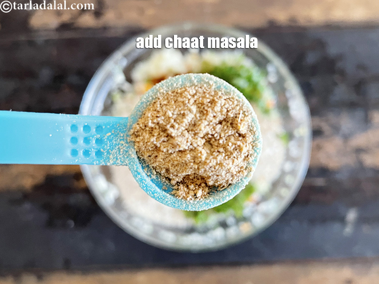Step 31 – Add&nbsp;<meta charset="UTF-8" />1/2 tsp&nbsp;<a href="glossary-chaat-masala-300i">chaat masala</a>.