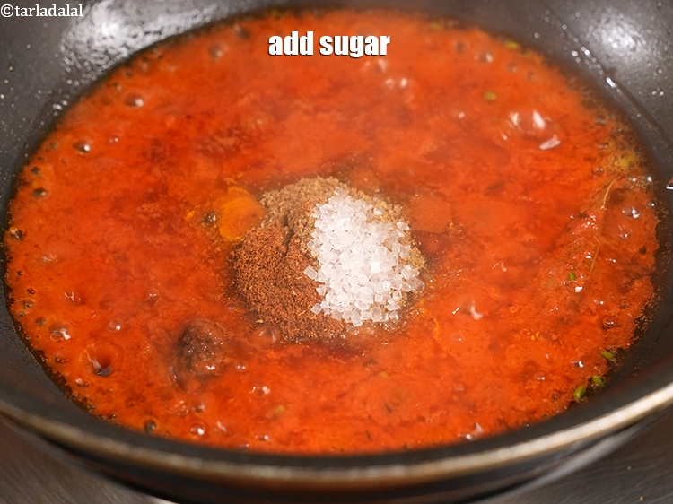 स्टेप 31 – १/२ टी-स्पून&nbsp;<a href=""https://www.tarladalal.com/glossary-sugar-chini-shakkar-hindi-278i"">चीनी</a>&nbsp;&nbsp;डालें .