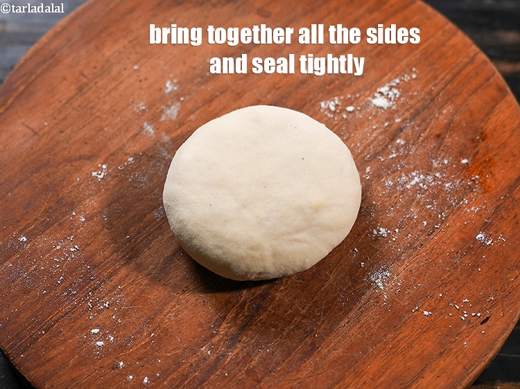Step 32 – Bring together all the sides in the centre and seal tightly.