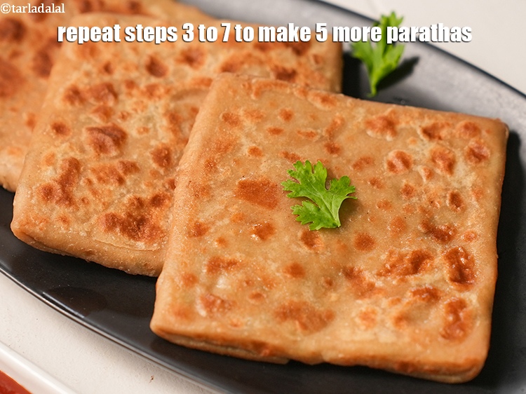 Step 31 – Repeat steps 3 to 7 to make 5 more parathas.