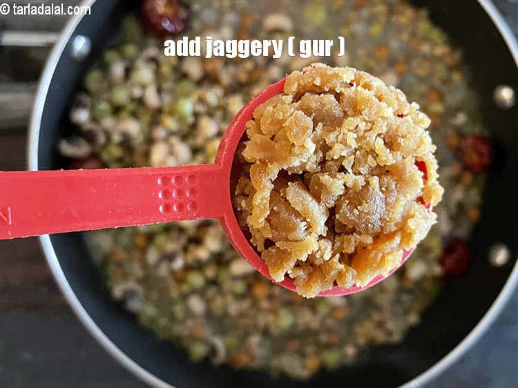 Step 31 – Add&nbsp;<meta charset="UTF-8" />1 tbsp&nbsp;<a href="glossary-jaggery-gur-gud-kala-gud-477i">jaggery (gur)</a>.
