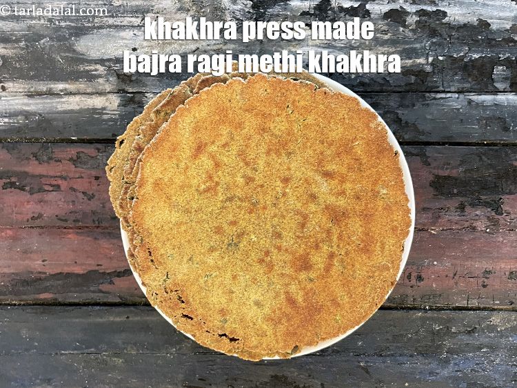 Step 44 – <meta charset="UTF-8" /> Khakhra press made bajra ragi methi khakhra.
