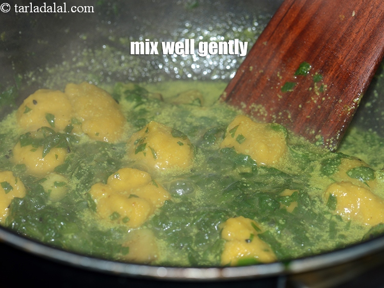 Step 28 – Switch off the flame, add &frac12; tsp lemon juice. Mix well gently.