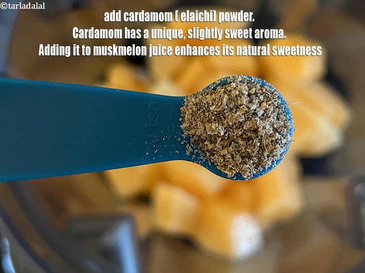 स्टेप 11 – २&nbsp;चुटकी&nbsp;<a href=""https://www.tarladalal.com/glossary-cardamom-powder-elaichi-powder-hindi-265i"">इलायची पाउडर</a>&nbsp;डालें&nbsp;। इलायची में नींबू के स्वाद के साथ …