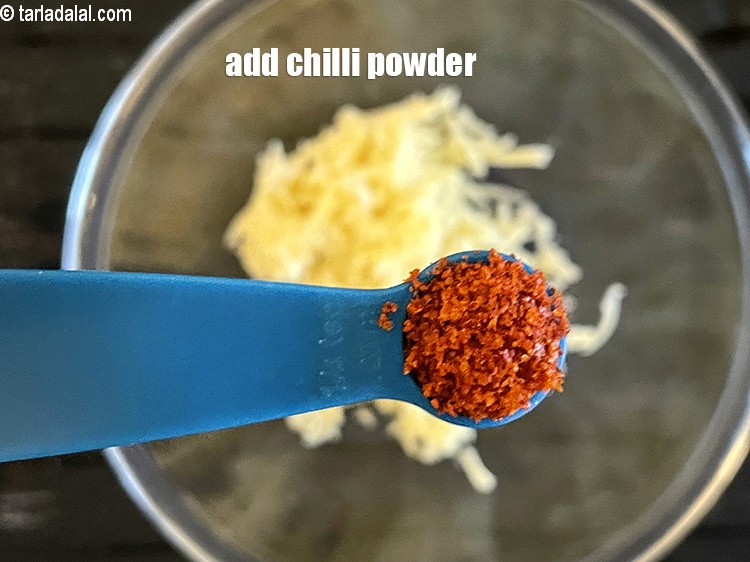 Step 4 – Add&nbsp;<meta charset="UTF-8" />1/4 tsp&nbsp;<a href="glossary-chilli-powder-red-chilli-powder-339i">chilli powder</a>.