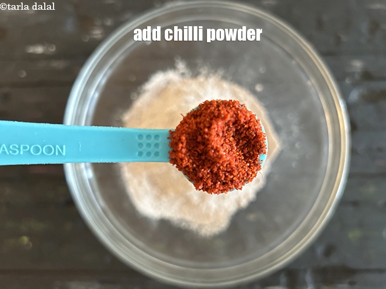 Step 6 – Add&nbsp;<meta charset="UTF-8" />1/2 tsp&nbsp;<a href="glossary-chilli-powder-red-chilli-powder-339i">chilli powder</a>.