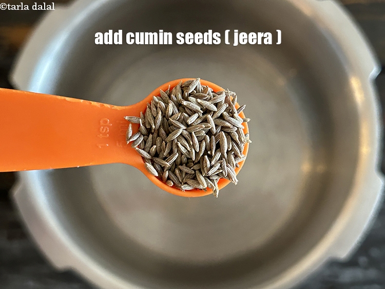 Step 4 – Add&nbsp;<meta charset="UTF-8" />1 tsp&nbsp;<a href="glossary-cumin-seeds-jeera-zeera-381i">cumin seeds (jeera)</a>.