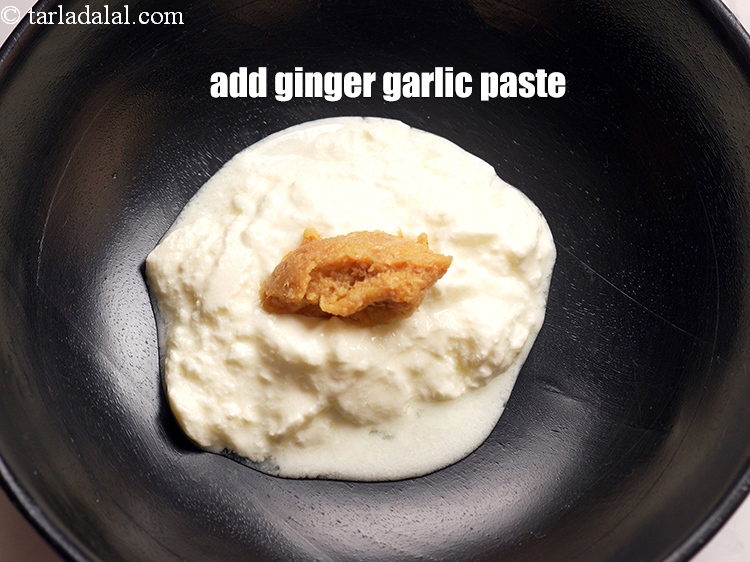 Step 4 – Add 1 tbsp <a href="https://www.tarladalal.com/glossary-ginger-paste-adrak-ki-paste-457i">ginger (adrak)</a>&nbsp;<a href="https://www.tarladalal.com/glossary-garlic-lehsun-lahsun-348i">garlic (lehsun)</a> <a href="https://www.tarladalal.com/glossary-ginger-paste-adrak-ki-paste-457i">paste</a>.