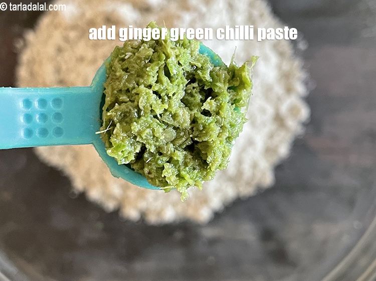 Step 4 – Add&nbsp;<meta charset="UTF-8" />3/4 tsp&nbsp;<a href="glossary-ginger-adrak-453i">ginger (adrak)</a>&nbsp;<a href="glossary-green-chilli-paste-hari-mirch-ki-paste-mirchi-paste-333i">green chilli paste</a>.