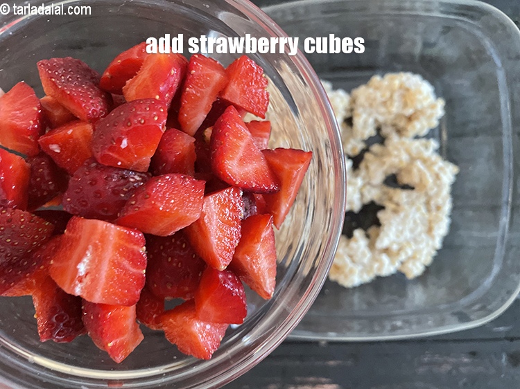 Step 6 – Add&nbsp;<meta charset="UTF-8" />3/4 cup&nbsp;<a href="glossary-strawberry-strawberries-436i">strawberries</a>&nbsp;cubes.