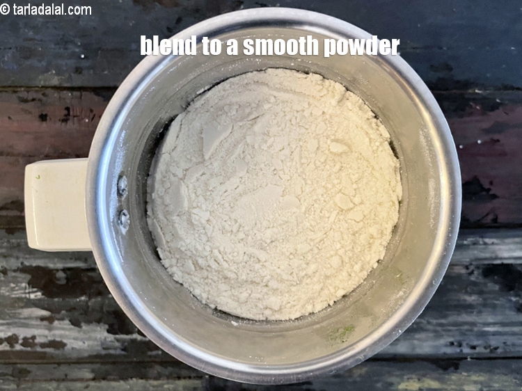Step 4 – Blend to a smooth powder. You will have to pulse 4 to 5 times.