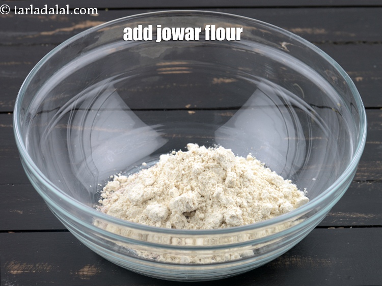 Step 4 – Add 1/4 cup jowar flour.