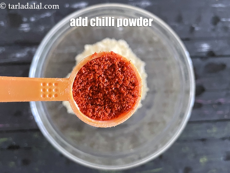 Step 5 – Add&nbsp;<meta charset="UTF-8" />3/4 tsp&nbsp;<a href="glossary-chilli-powder-red-chilli-powder-339i">chilli powder</a>.