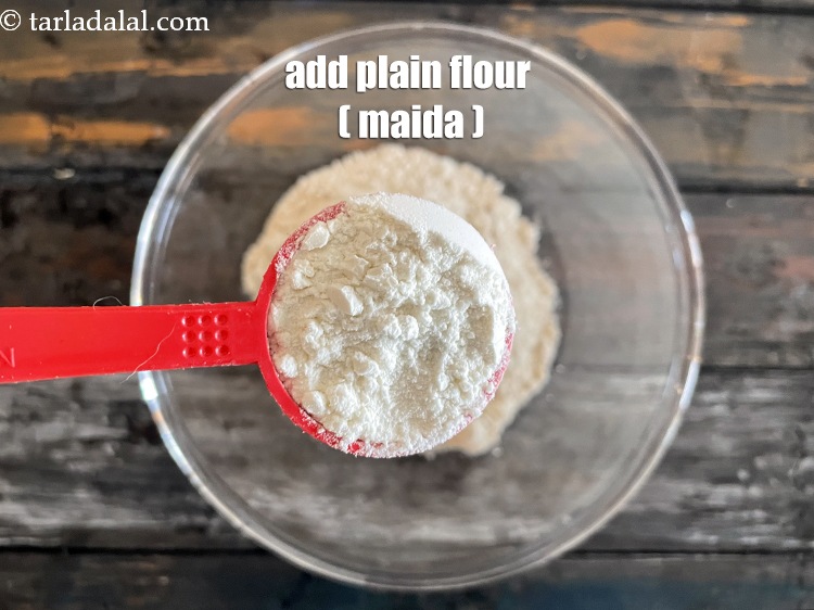 Step 4 – Add&nbsp;<meta charset="UTF-8" />1 tbsp&nbsp;<a href="glossary-plain-flour-maida-188i">plain flour (maida)</a>.