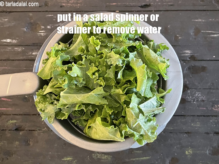 Step 5 – <meta charset="UTF-8" />Put in a salad spinner or strain.&nbsp;<br /> &nbsp;