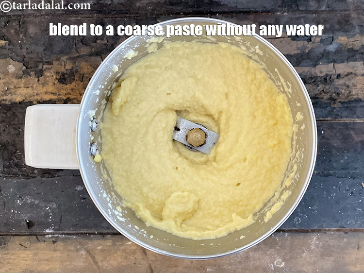 Step 11 – <meta charset="UTF-8" />Blend to a coarse paste without using any water.