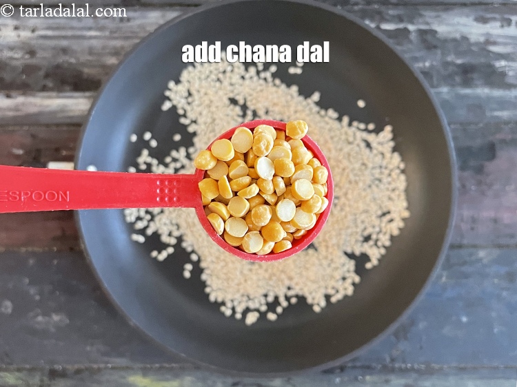 Step 4 – Add&nbsp;<meta charset="UTF-8" />2 tbsp&nbsp;<a href="glossary-chana-dal-split-bengal-gram-285i">chana dal (split bengal gram)</a>.