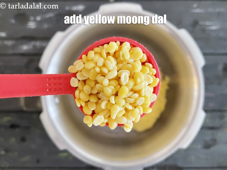 Step 4 – Add&nbsp;<meta charset="UTF-8" />1 tbsp&nbsp;<a href="glossary-yellow-moong-dal-split-yellow-gram-peeli-moong-dal-488i">yellow moong dal (split yellow gram)</a>.