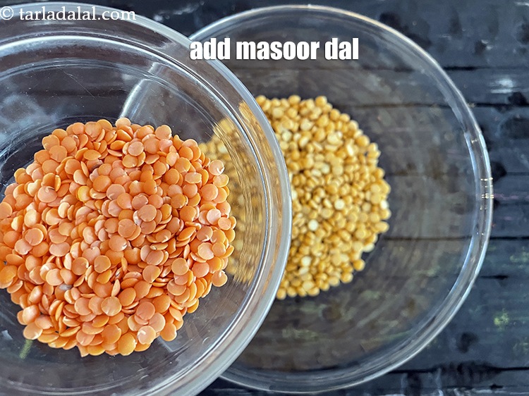 Step 5 – Add&nbsp;<meta charset="UTF-8" />2 tbsp&nbsp;<a href="glossary-masoor-dal-split-red-lentil-masoor-ki-dal-303i">masoor dal (split red lentil)</a>.