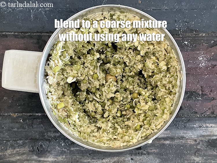 Step 4 – Blend to a&nbsp;coarse mixture, without using any water.