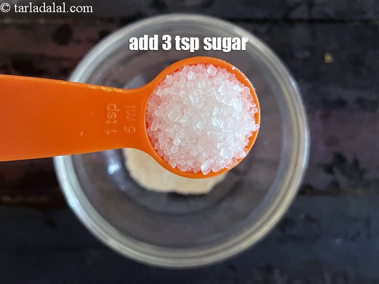 Step 8 – Add 3&nbsp;tsp sugar.