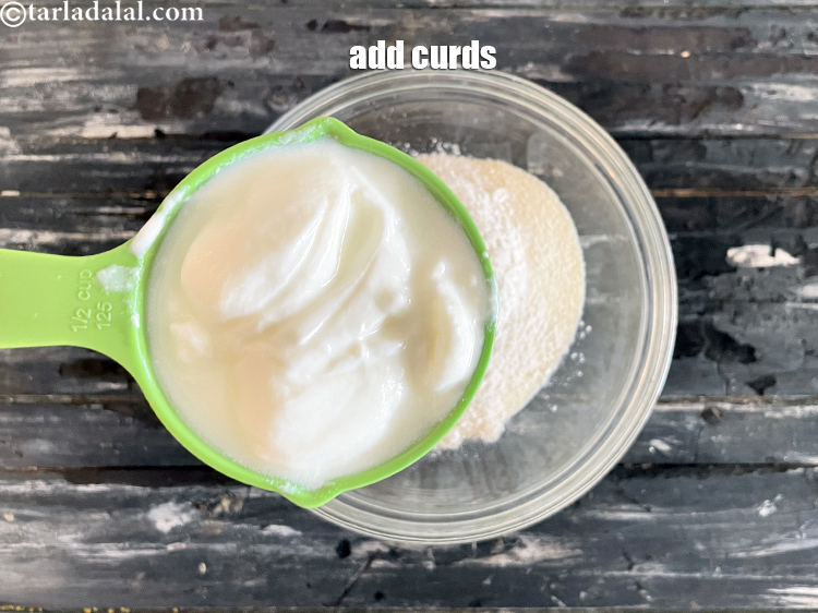 Step 5 – <meta charset="UTF-8" />Add 1/2 cup&nbsp;<a href="glossary-curd-dahi-yogurt-yoghurt-383i">curds (dahi)</a>.