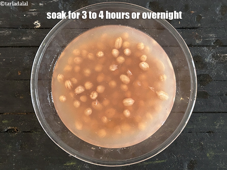 स्टेप 5 – 3 से 4 घंटे या रात भर के लिए भिगो …