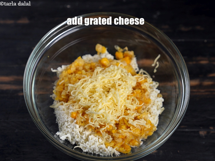 Step 5 – Add 1/4 cup <a href="https://www.tarladalal.com/glossary-grated-mozzarella-cheese-1022i">grated mozzarella cheese</a>.