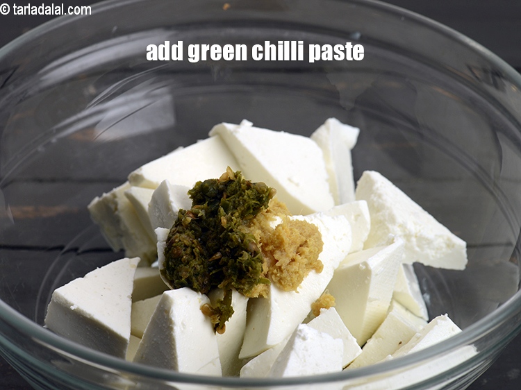Step 6 – Add 1&frac12; tsp green <a href="https://www.tarladalal.com/chilli-paste-22538r">chilli paste</a>.