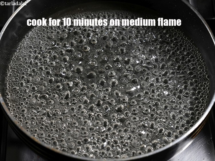 Step 5 – Mix well and cook on a medium flame for 10 minutes, while stirring occasionally.