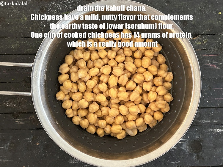Step 33 – <meta charset="UTF-8" /> Drain the kabuli chana.&nbsp;Chickpeas have a mild,&nbsp;nutty flavor that complements the earthy …