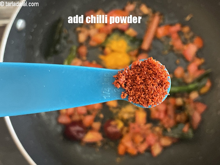 Step 32 – <p>Add 1/4 tsp <a href="https://www.tarladalal.com/glossary-chilli-powder-red-chilli-powder-339i"><strong>chilli powder</strong></a><strong>.</strong></p>