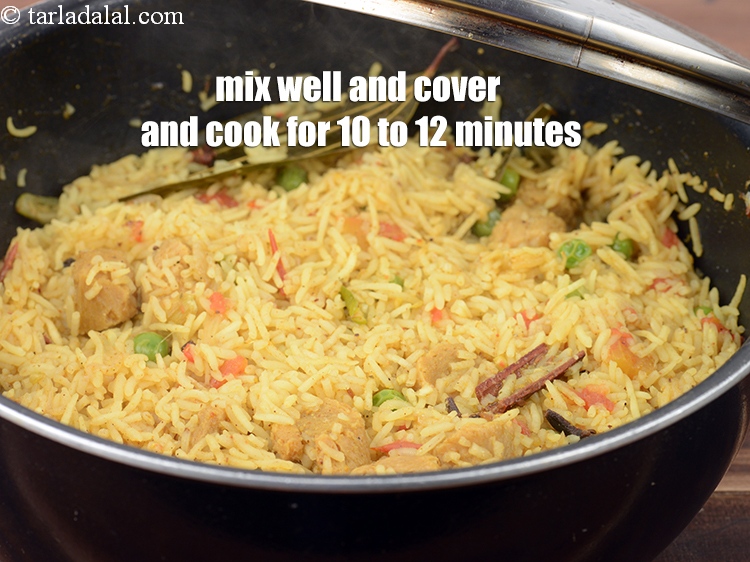 स्टेप 32 – अच्छी तरह मिलाएं और ढक्कन से ढककर 10 से 12 …