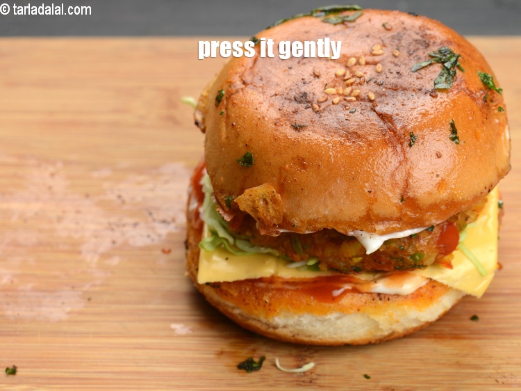 Step 33 – Close the bun with top bun halve.